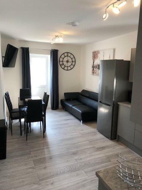 Ocean Holiday Apartments Plymouth Buitenkant foto